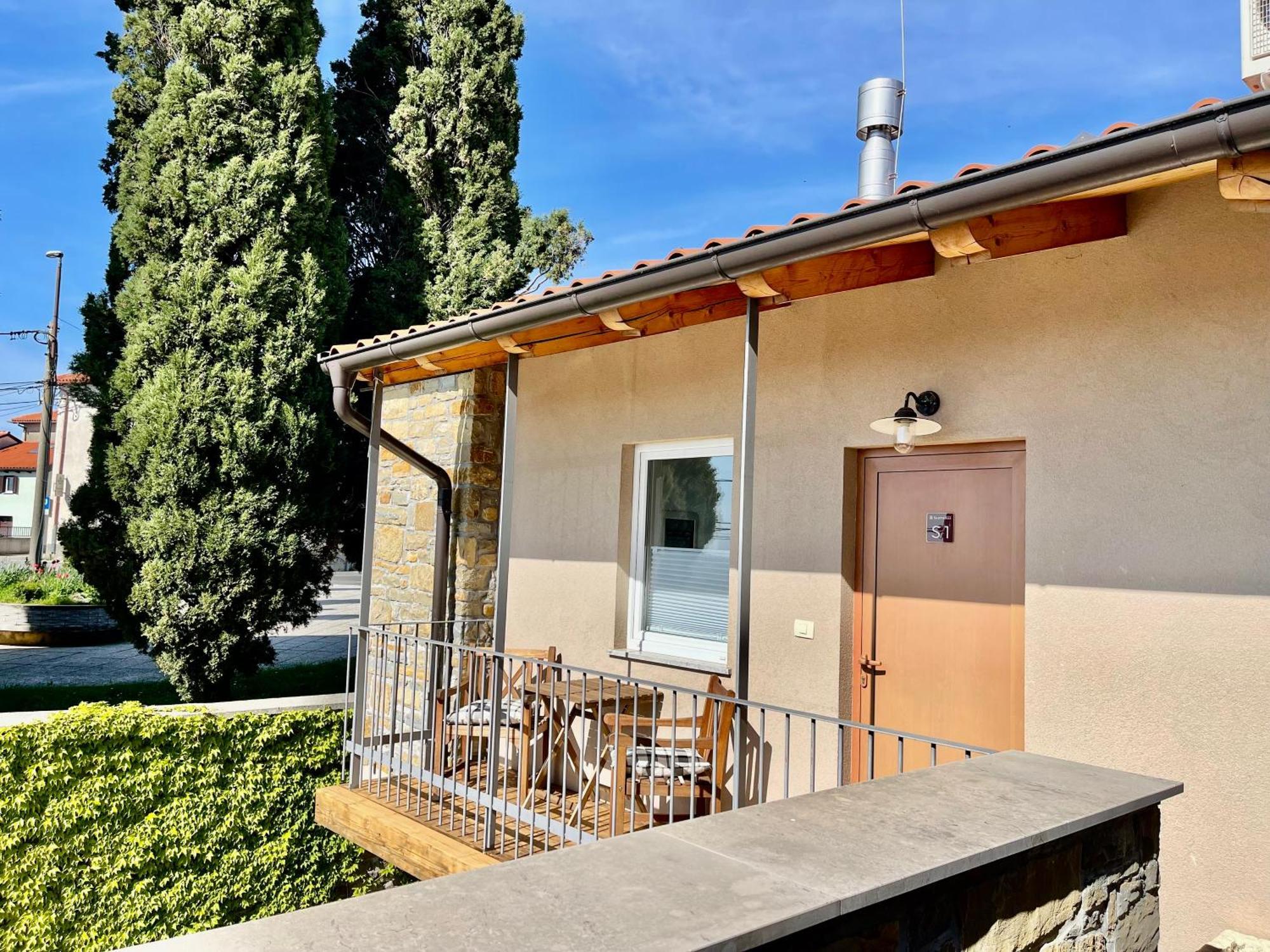 Santomas Apartments Šmarje Eksteriør billede