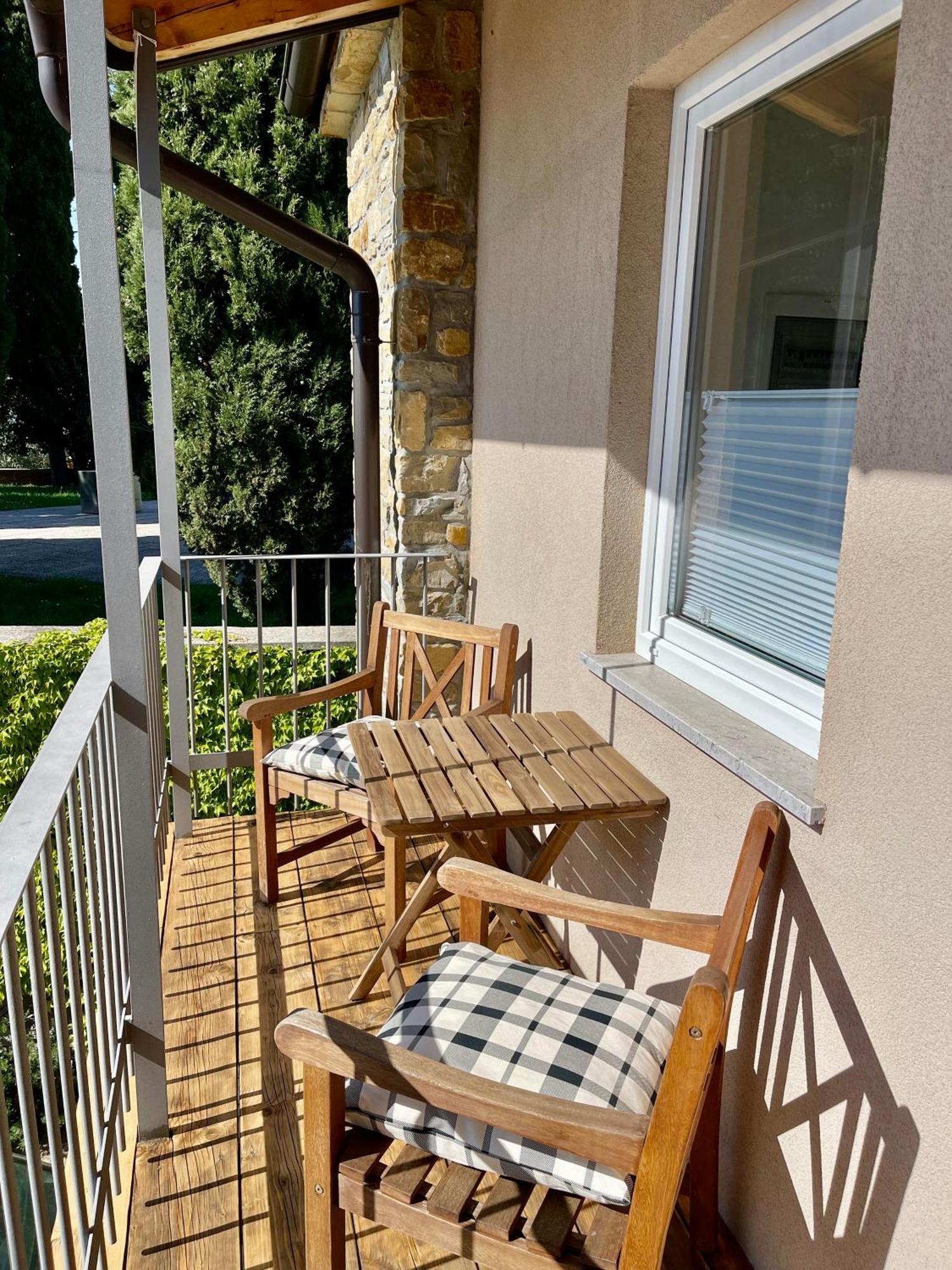 Santomas Apartments Šmarje Eksteriør billede